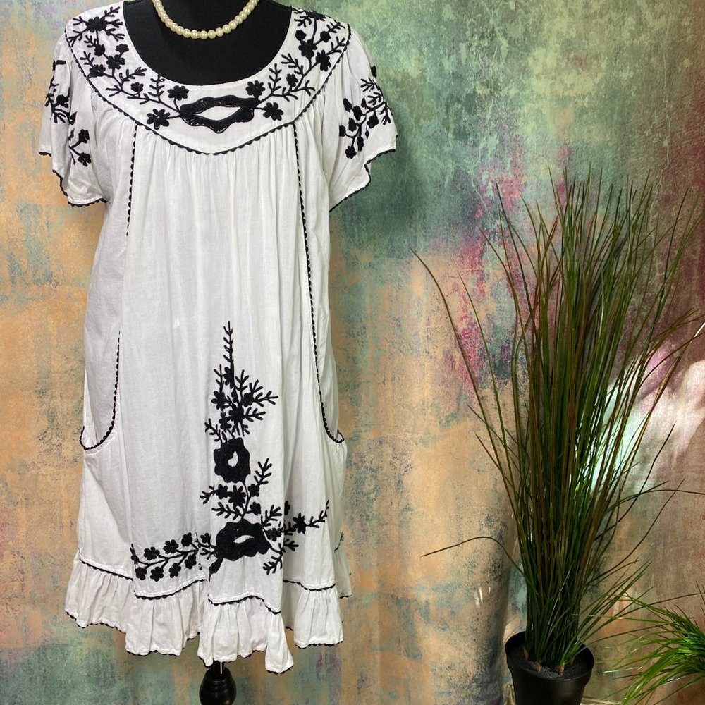 πIndian Tropical Fashion Cotton Embroidered Dress